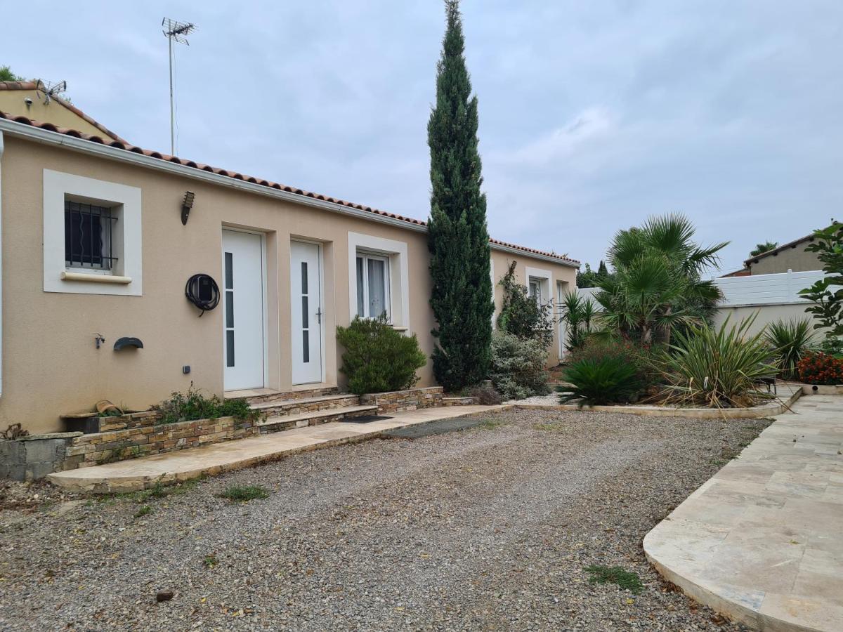 Dependance T3 Apartment Aumes Exterior photo